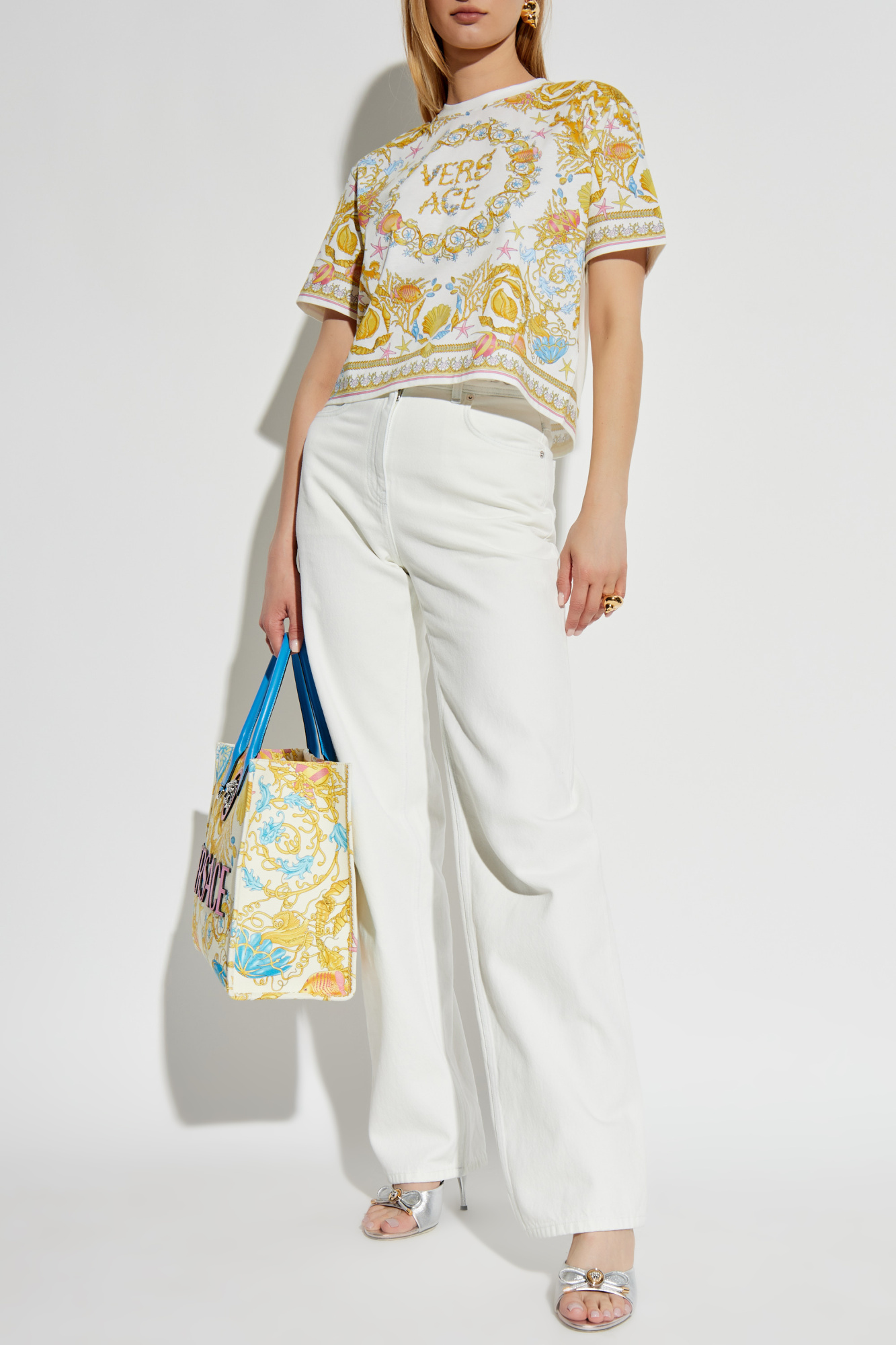 【送料&関税込】Versace T-shirt With Colorful Print Versace T-shirt with colorful print | Men's Clothing | Vitkac